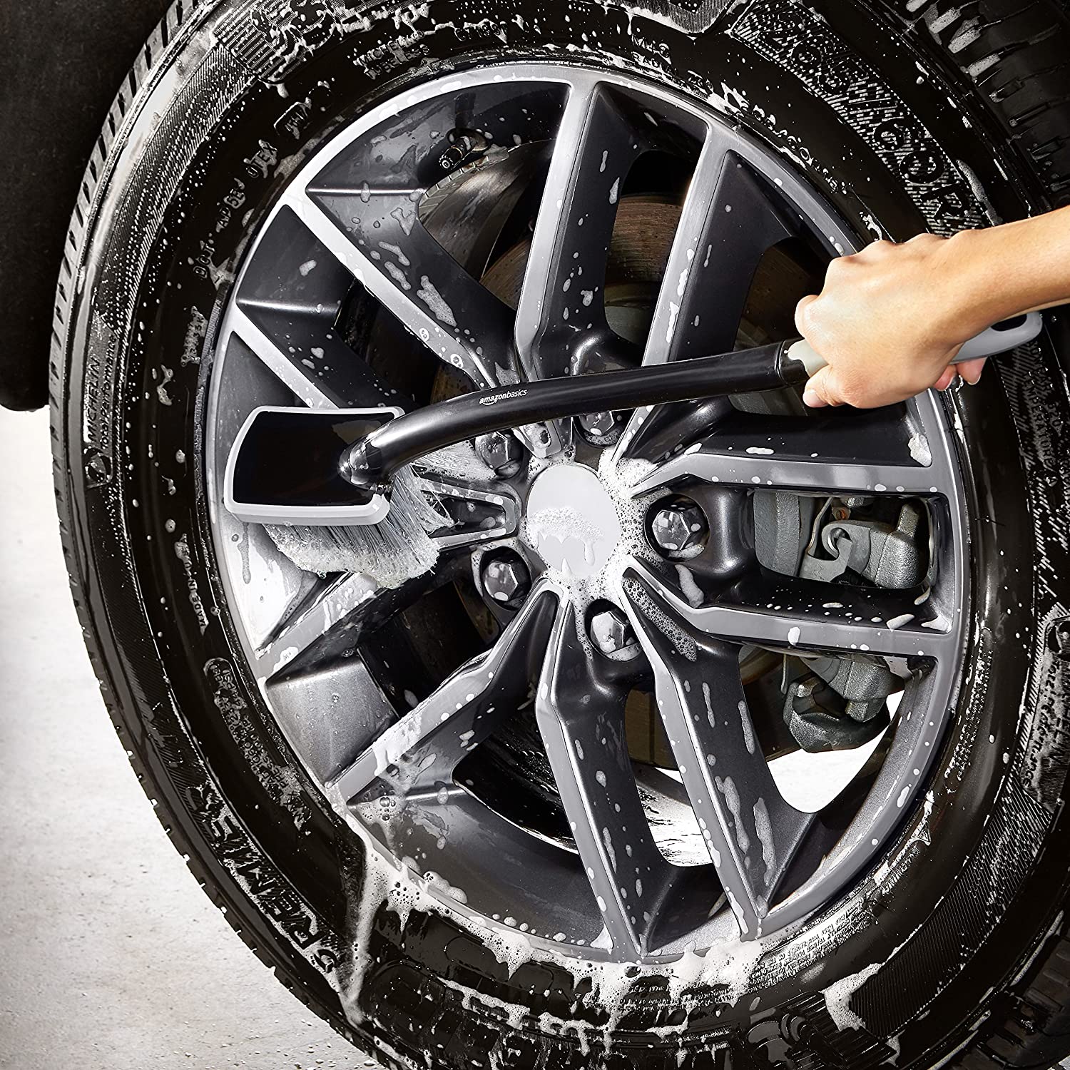 Amazon Basics Wheel Brush