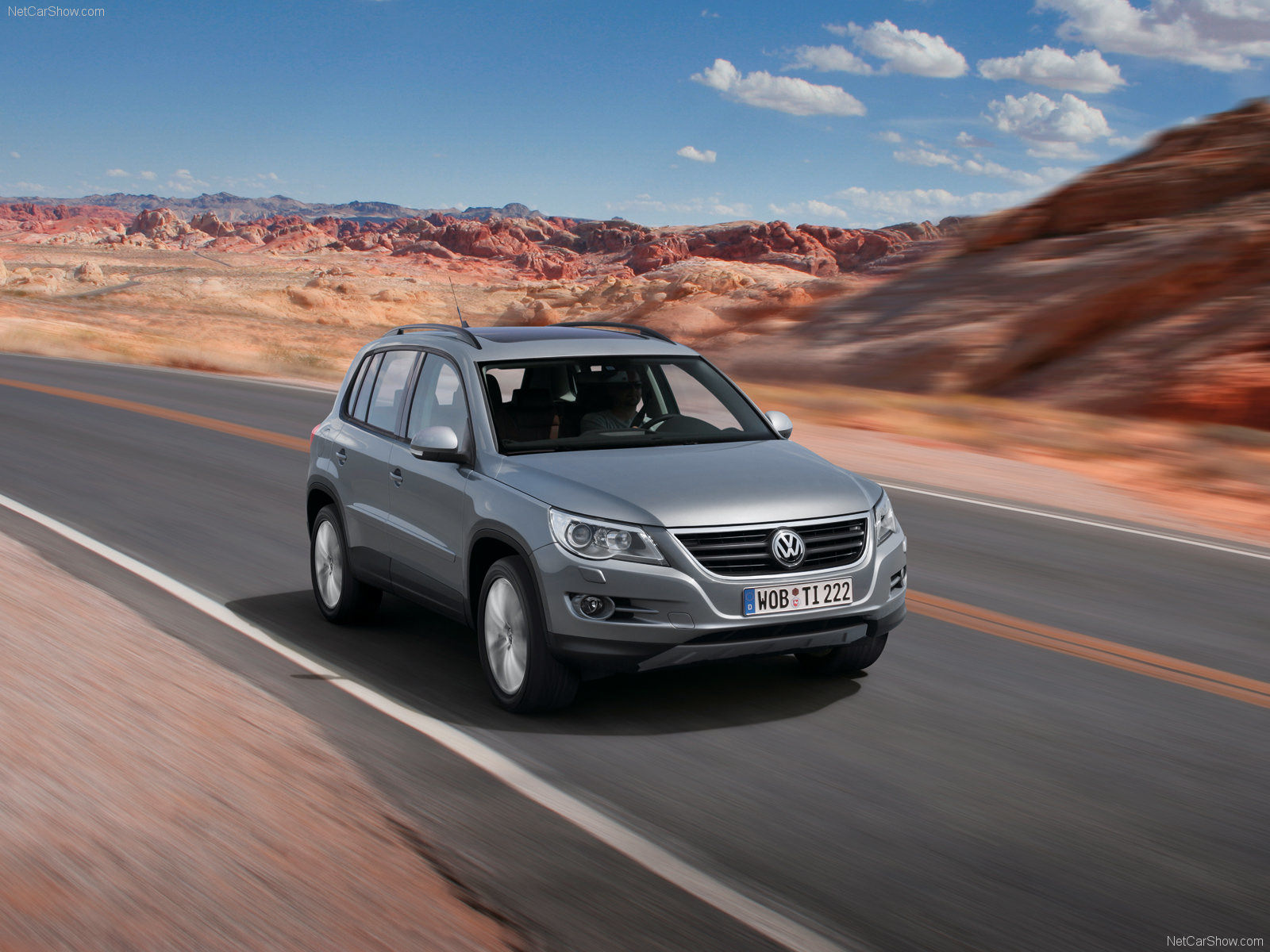 Volkswagen Tiguan 1